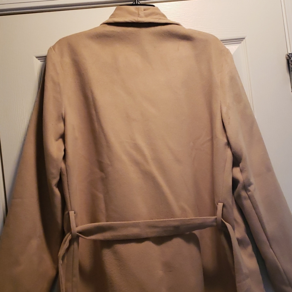 Jacket - Picture 3 of 3